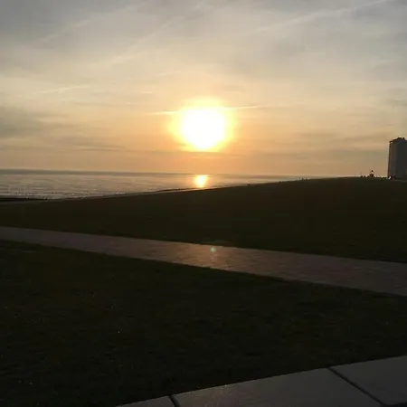 With 2 Bedrooms Дом отдыха *